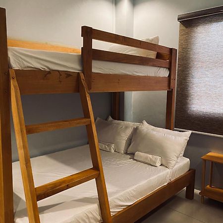 Lakayo Hillside Apartelle 산 후안 외부 사진