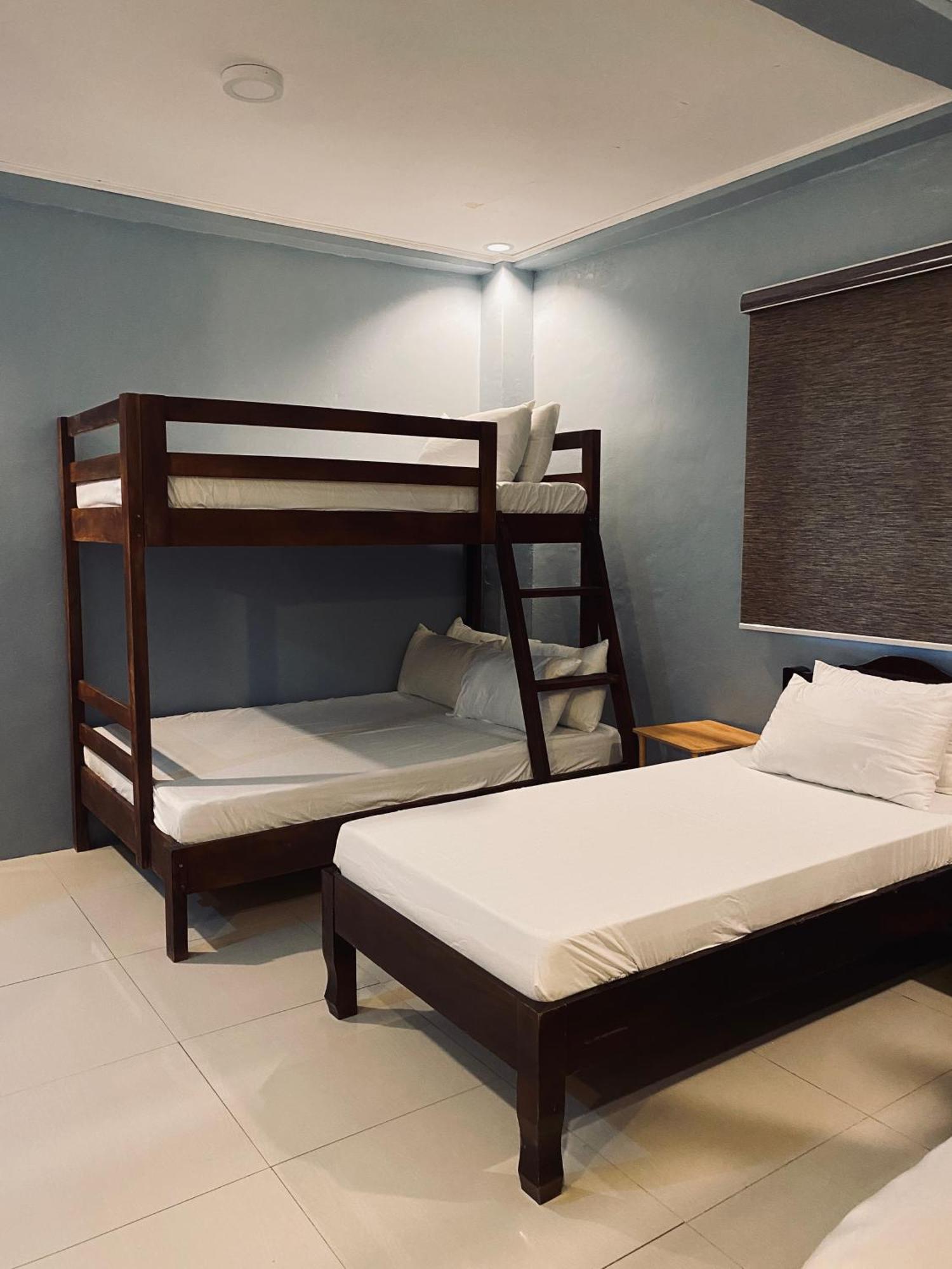 Lakayo Hillside Apartelle 산 후안 외부 사진