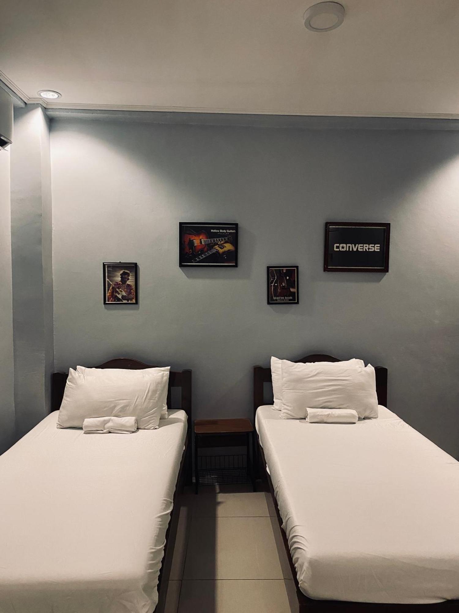 Lakayo Hillside Apartelle 산 후안 외부 사진