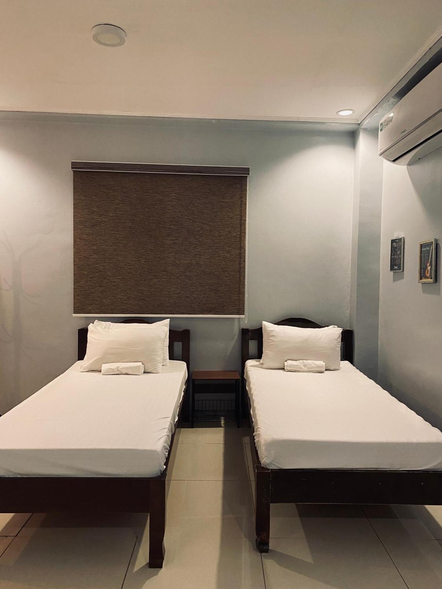 Lakayo Hillside Apartelle 산 후안 외부 사진