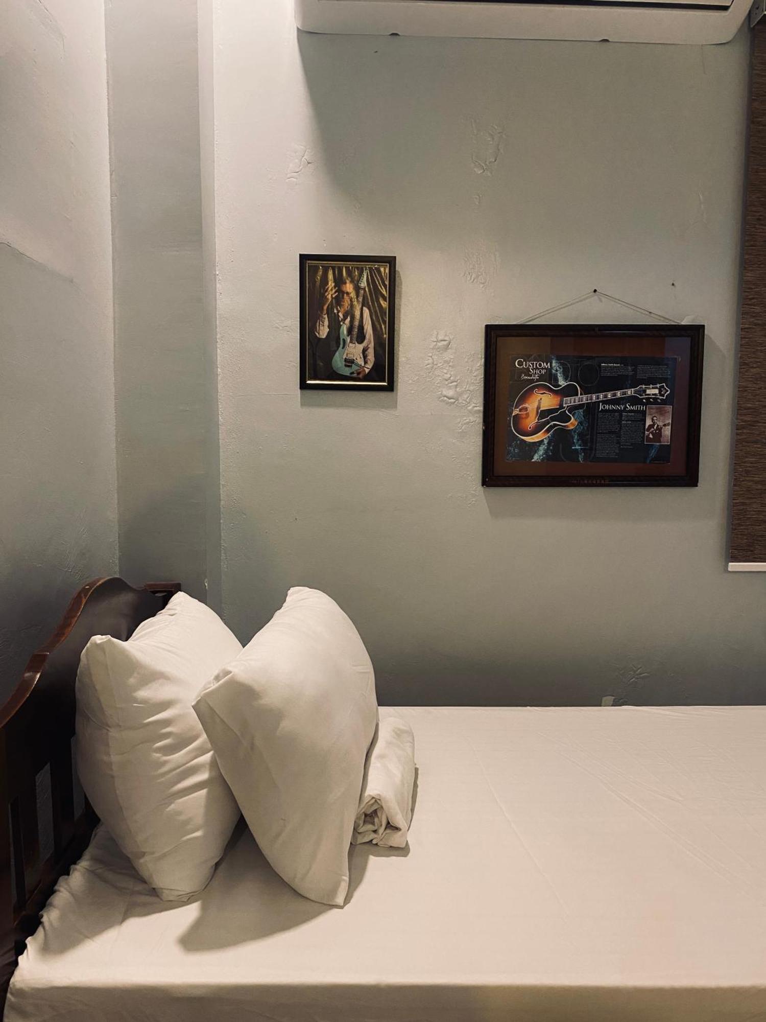 Lakayo Hillside Apartelle 산 후안 외부 사진