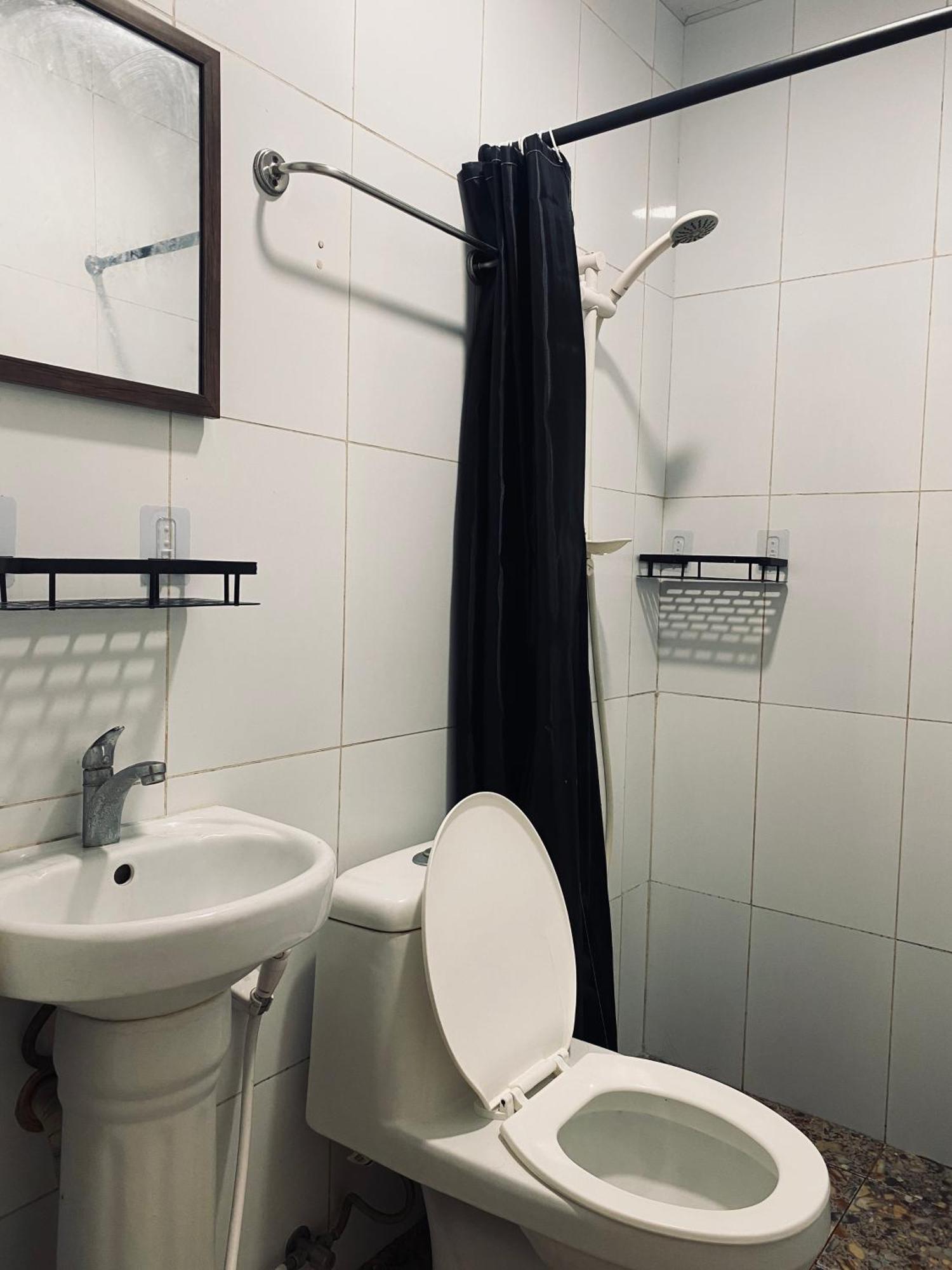 Lakayo Hillside Apartelle 산 후안 외부 사진